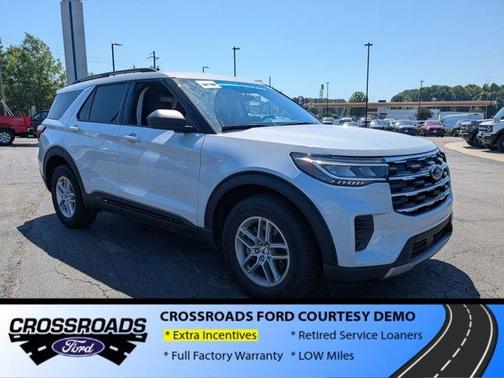 White Metallic 2026 Ford Explorer Active