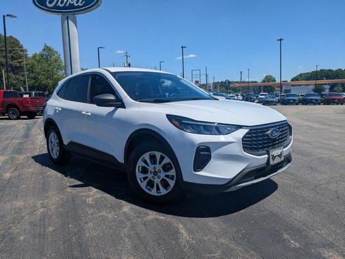Oxford White 2023 Ford Escape Active