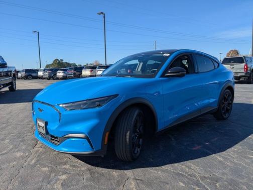 2024 Ford Mustang Mach-E SELECT