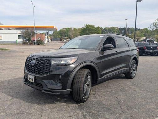 Black 2026 Ford Explorer ST-Line