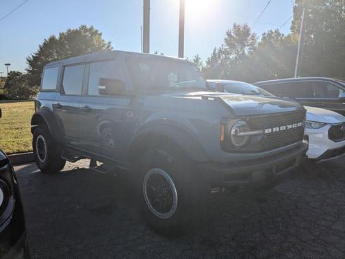 2023 Ford Bronco WILDTRAK