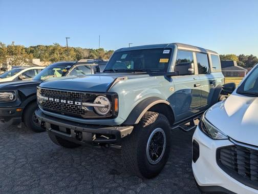 2023 Ford Bronco WILDTRAK