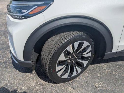 White 2026 Ford Explorer Platinum