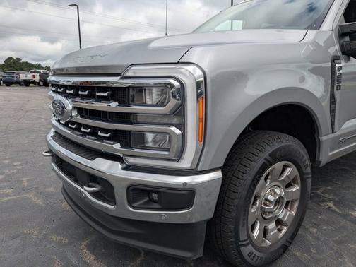 2023 Ford F-250 LARIAT