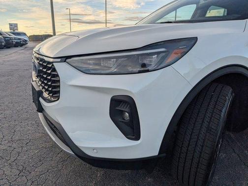 2026 Ford Escape Platinum