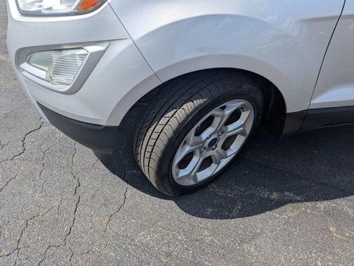 Silver Metallic 2021 Ford EcoSport SE