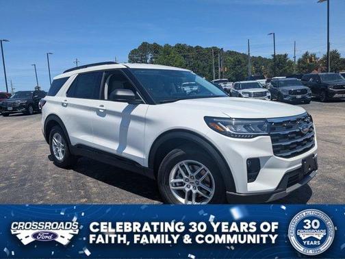 White Metallic 2026 Ford Explorer Active