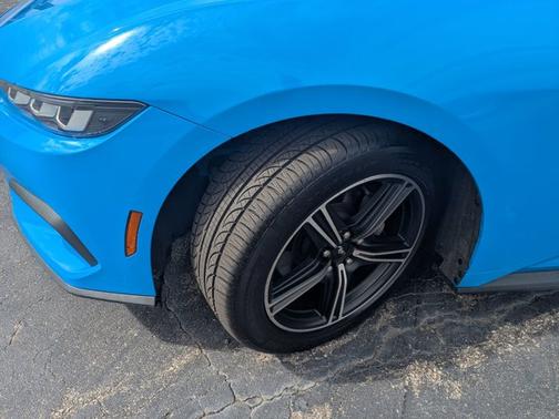 2024 Ford Mustang ECOBOOST