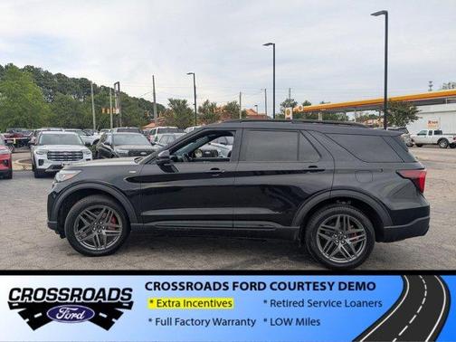 Black Metallic 2026 Ford Explorer ST-Line