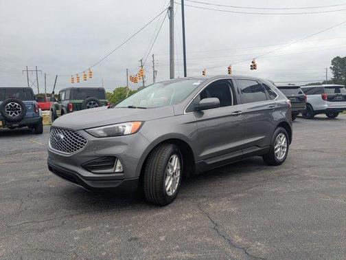 Gray Metallic 2024 Ford Edge SEL