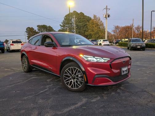 2024 Ford Mustang Mach-E PREMIUM
