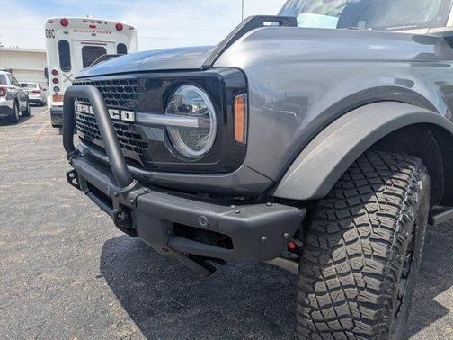 Gray Metallic 2024 Ford Bronco Wildtrak
