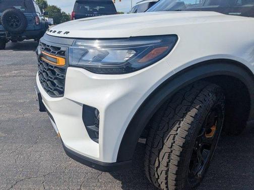 White Metallic 2026 Ford Explorer Tremor