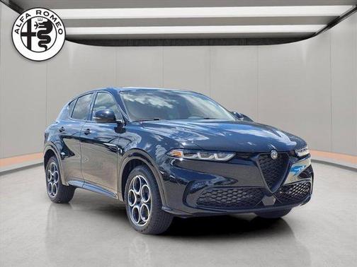 2025 Alfa Romeo Tonale Base