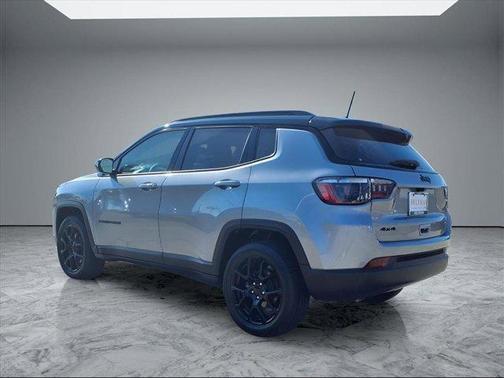 2023 Jeep Compass Altitude