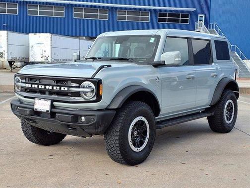 2022 Ford Bronco Outer Banks