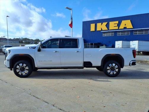 2025 GMC Sierra 3500 Denali