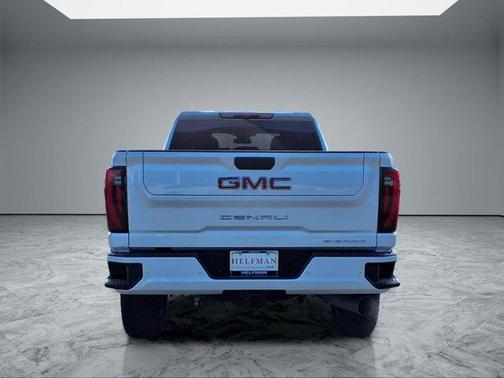 2025 GMC Sierra 3500 Denali