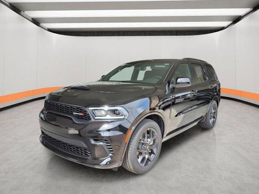 DB Black Crystal Clearcoat 2026 Dodge Durango GT HEMI V8