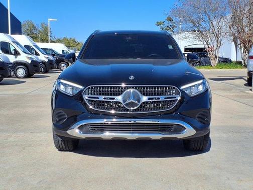 2025 Mercedes-Benz GLC 300 Base