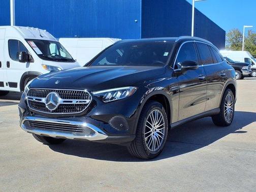 2025 Mercedes-Benz GLC 300 Base