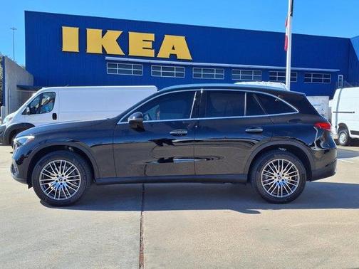 2025 Mercedes-Benz GLC 300 Base