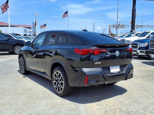 2025 BMW X2 xDrive28i