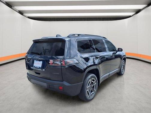 Diamond Black 2026 Jeep Cherokee LAREDO/LIMITED