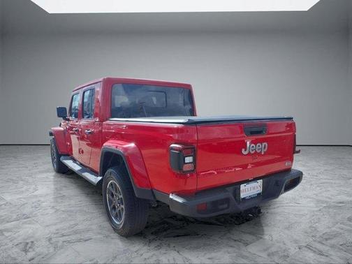 Firecracker Red Clearcoat 2022 Jeep Gladiator Overland