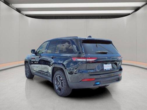 2025 Jeep Grand Cherokee 4xe Trailhawk