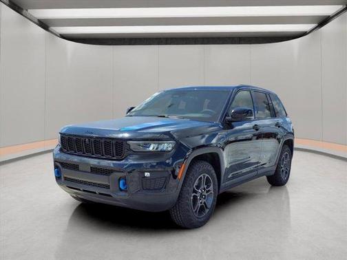 2025 Jeep Grand Cherokee 4xe Trailhawk