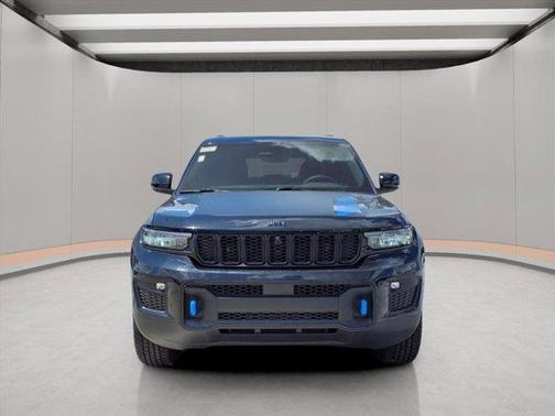 2025 Jeep Grand Cherokee 4xe Trailhawk