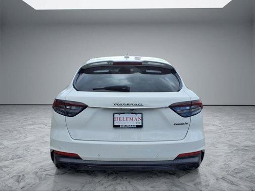 White 2022 Maserati Levante Modena