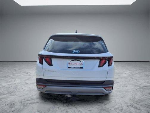 Serenity White Pearl 2025 Hyundai TUCSON SE