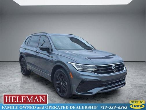 Platinum Gray Metallic 2022 Volkswagen Tiguan 2.0T SE R-Line Black