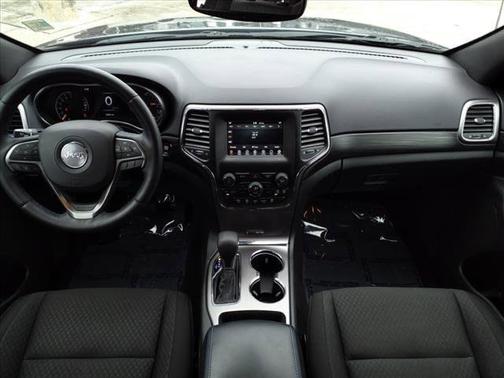Photo 3 of 20 of 2019 Jeep Grand Cherokee Upland