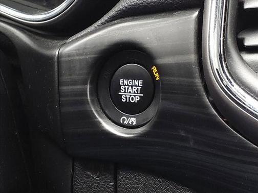 Photo 4 of 20 of 2019 Jeep Grand Cherokee Upland
