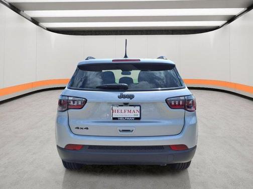 Silver Zynith 2026 Jeep Compass Latitude