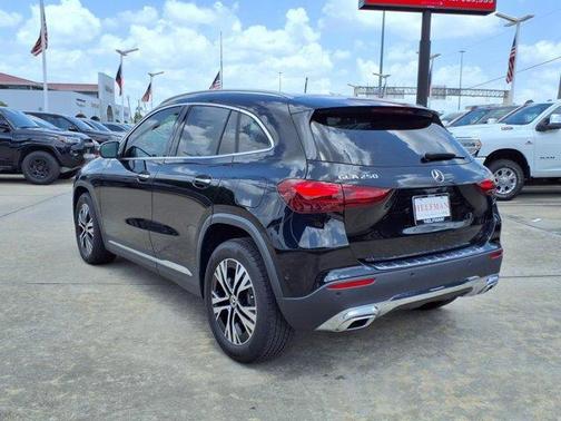 2025 Mercedes-Benz GLA 250 Base
