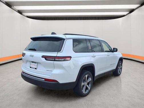 Bright White Clearcoat 2026 Jeep Grand Cherokee L Limited