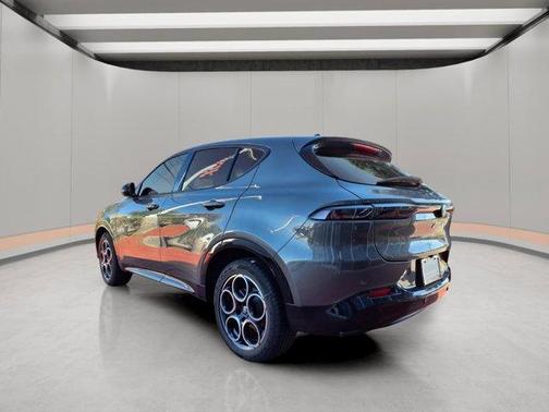 2026 Alfa Romeo Tonale Base