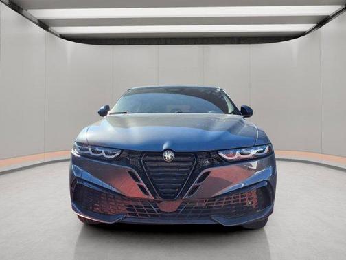 2026 Alfa Romeo Tonale Base