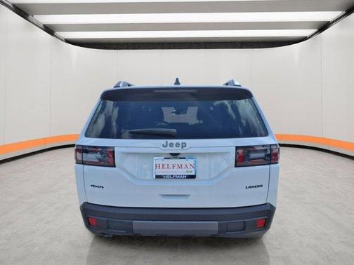 Bright White Clearcoat 2026 Jeep Cherokee LAREDO/LIMITED