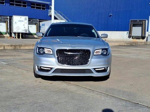 2022 Chrysler 300 Touring L