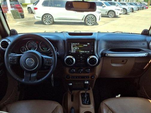 2013 Jeep Wrangler Unlimited Sahara
