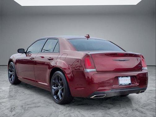 2021 Chrysler 300 Touring