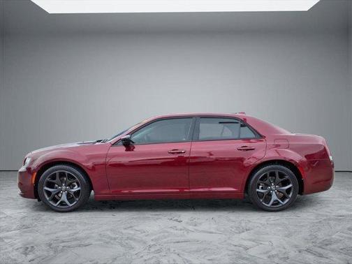 2021 Chrysler 300 Touring