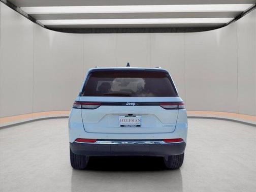 2025 Jeep Grand Cherokee Laredo X