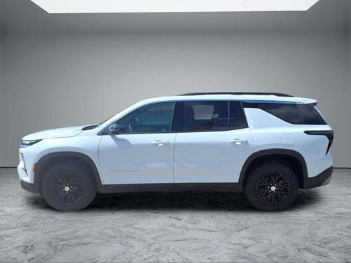 Summit White 2026 Chevrolet Traverse LT