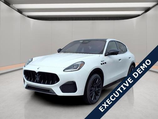 Bianco 2025 Maserati Grecale Modena